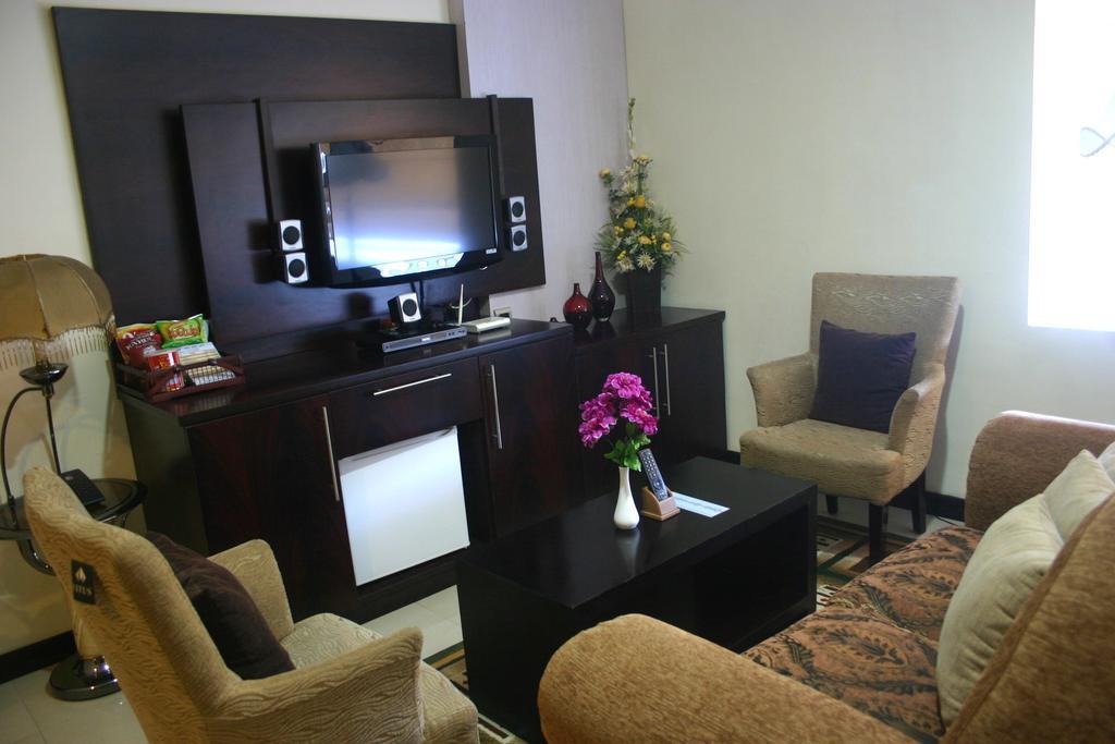 Royal Mamberamo Hotel Sorong Kamer foto