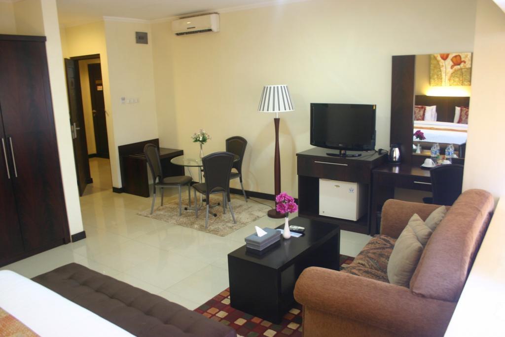 Royal Mamberamo Hotel Sorong Kamer foto